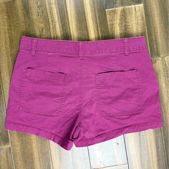 GAP Low Rise Purple Magenta Shorts 3" Inseam size 8 chino Pockets Belt Loops - Picture 8 of 8